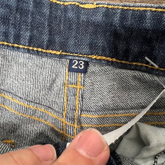 NEW Carmar Women's High Rise Cutoff Denim Jean Shorts Medium Wash Distressed 23 - Picture 5 of 8